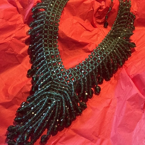 One of a Kind Helen Zubelda Paris Statement Green Emerald Crystal Necklace. - Picture 4 of 10